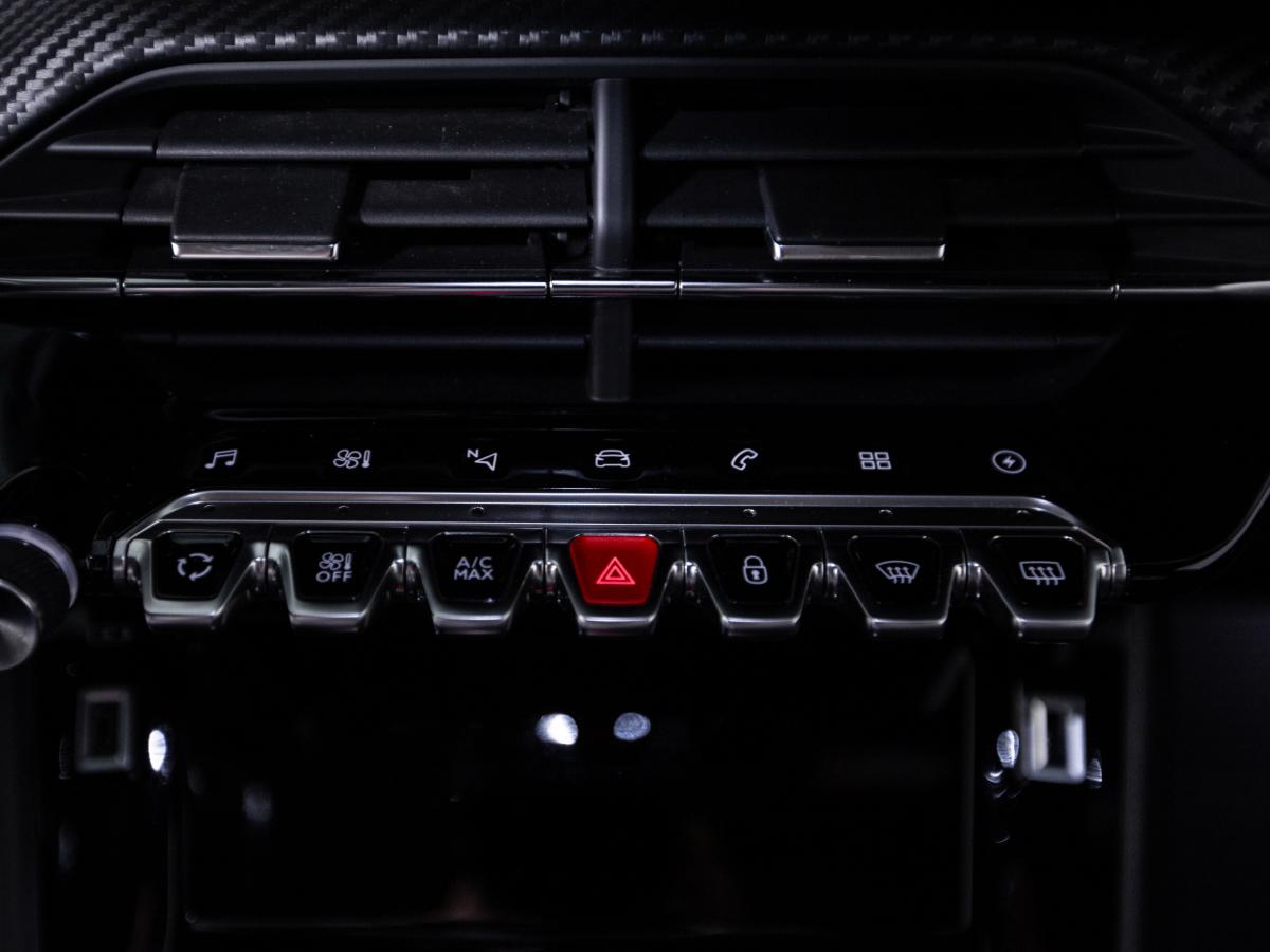 peugeot-e-2008-2021-eletrico-0cc