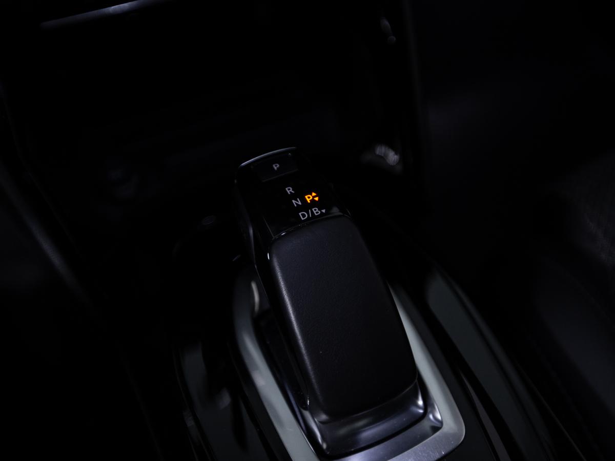 peugeot-e-2008-2021-eletrico-0cc