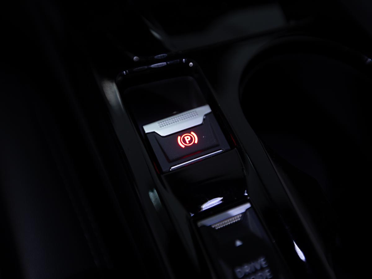 peugeot-e-2008-2021-eletrico-0cc