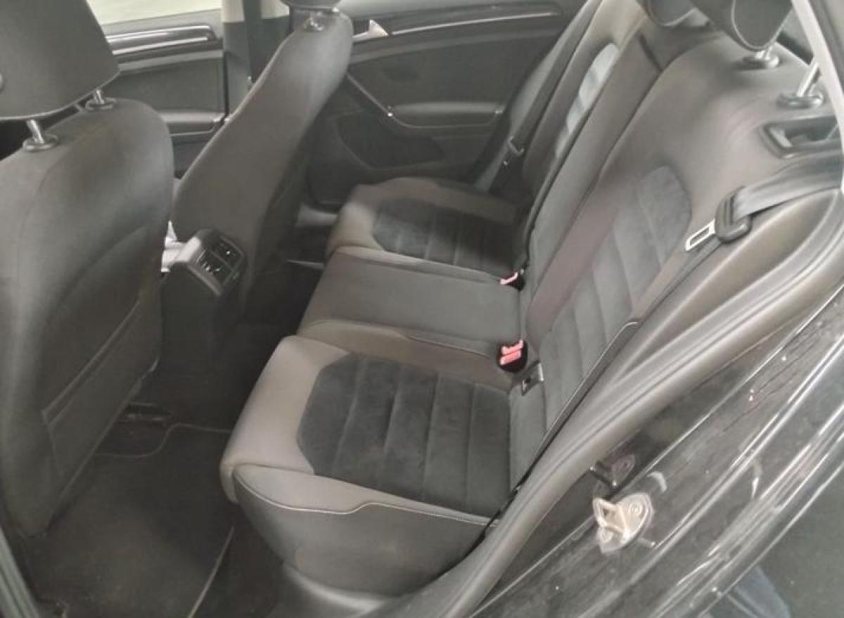 volkswagen-golf-2015-diesel-1968cc