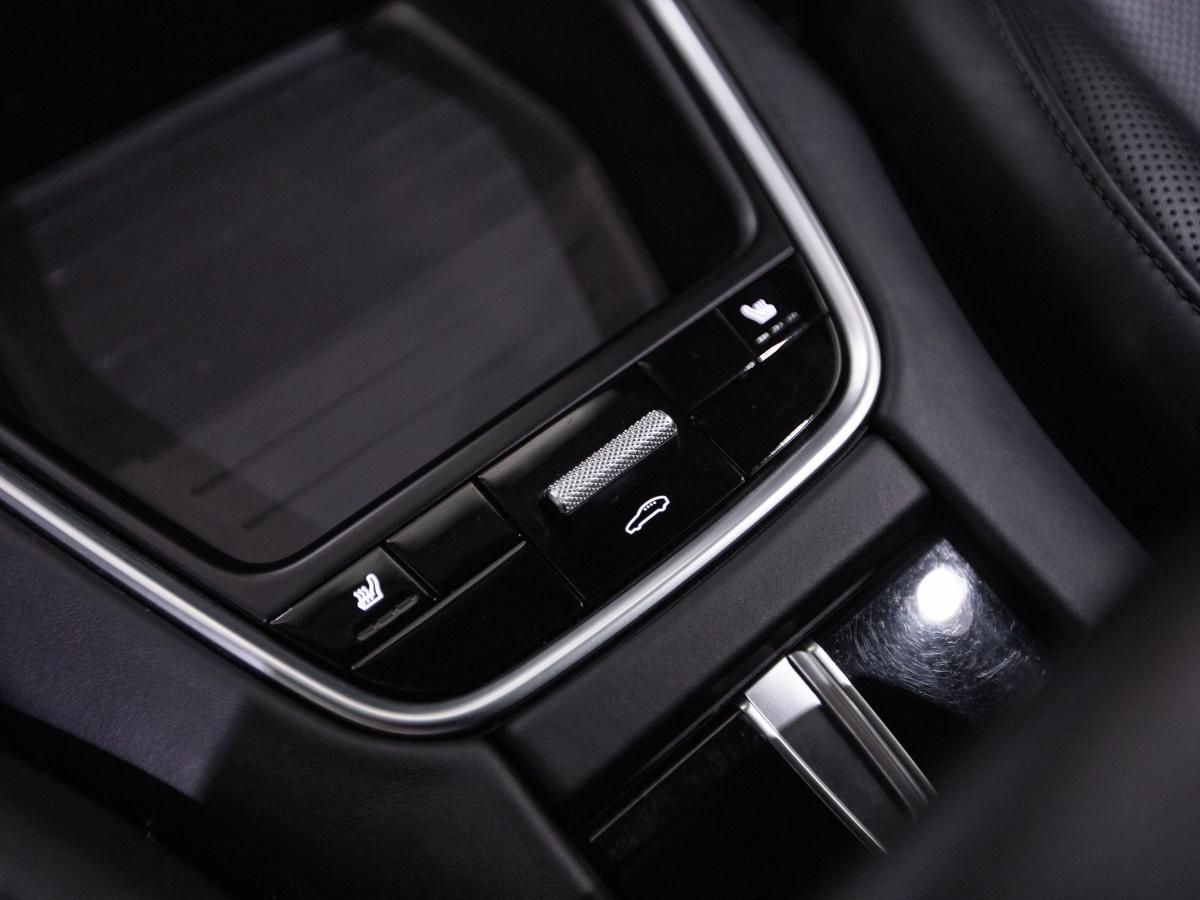 porsche-panamera-2017-diesel-3956cc