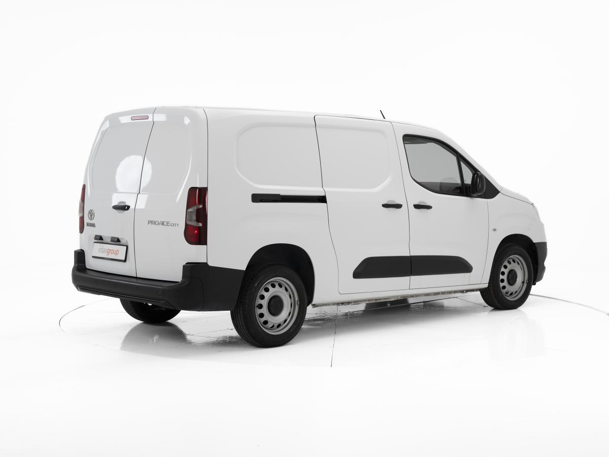 toyota-proace-2022-diesel-1499cc