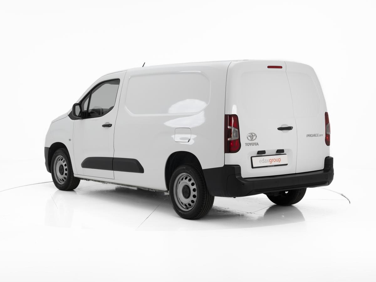 toyota-proace-2022-diesel-1499cc