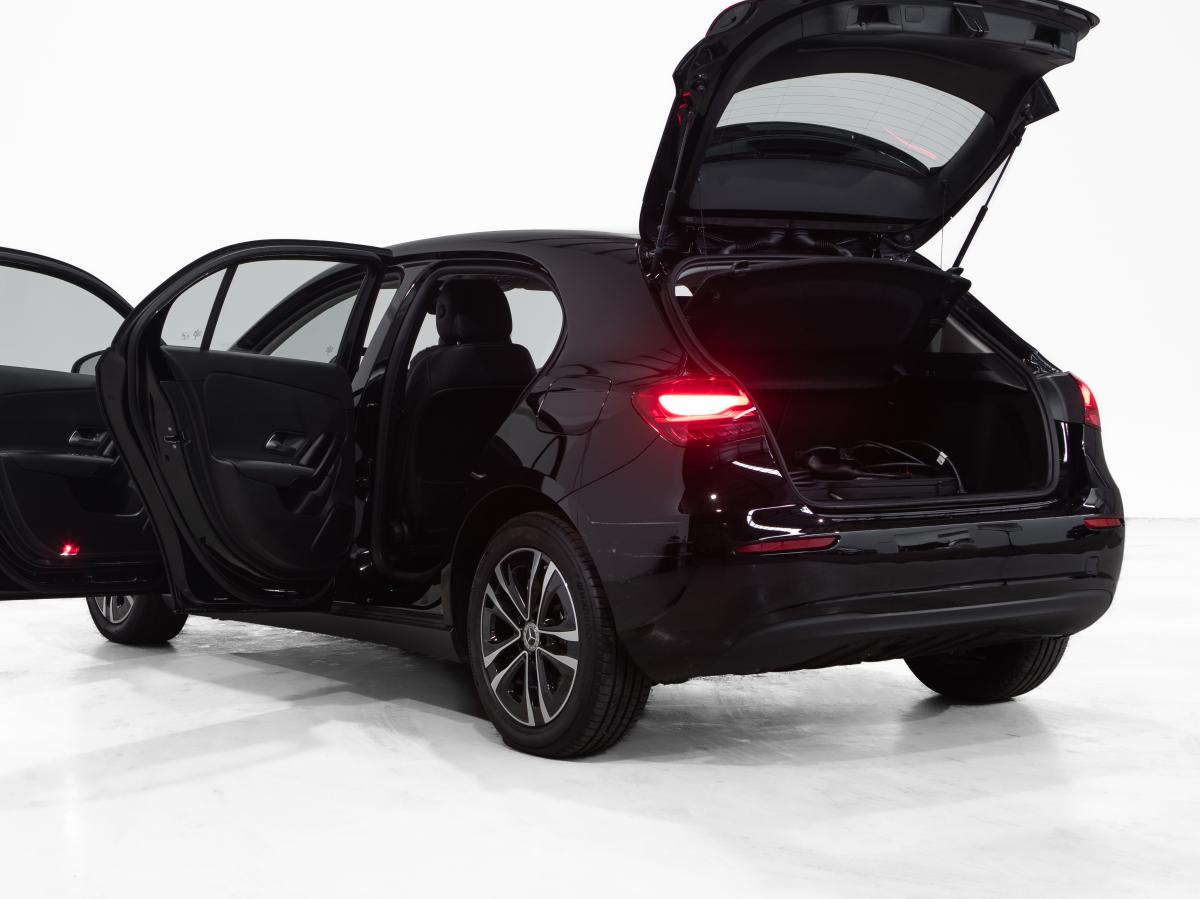 mercedes-benz-classe-a-2023-hibrido-a-gasolina-1332cc