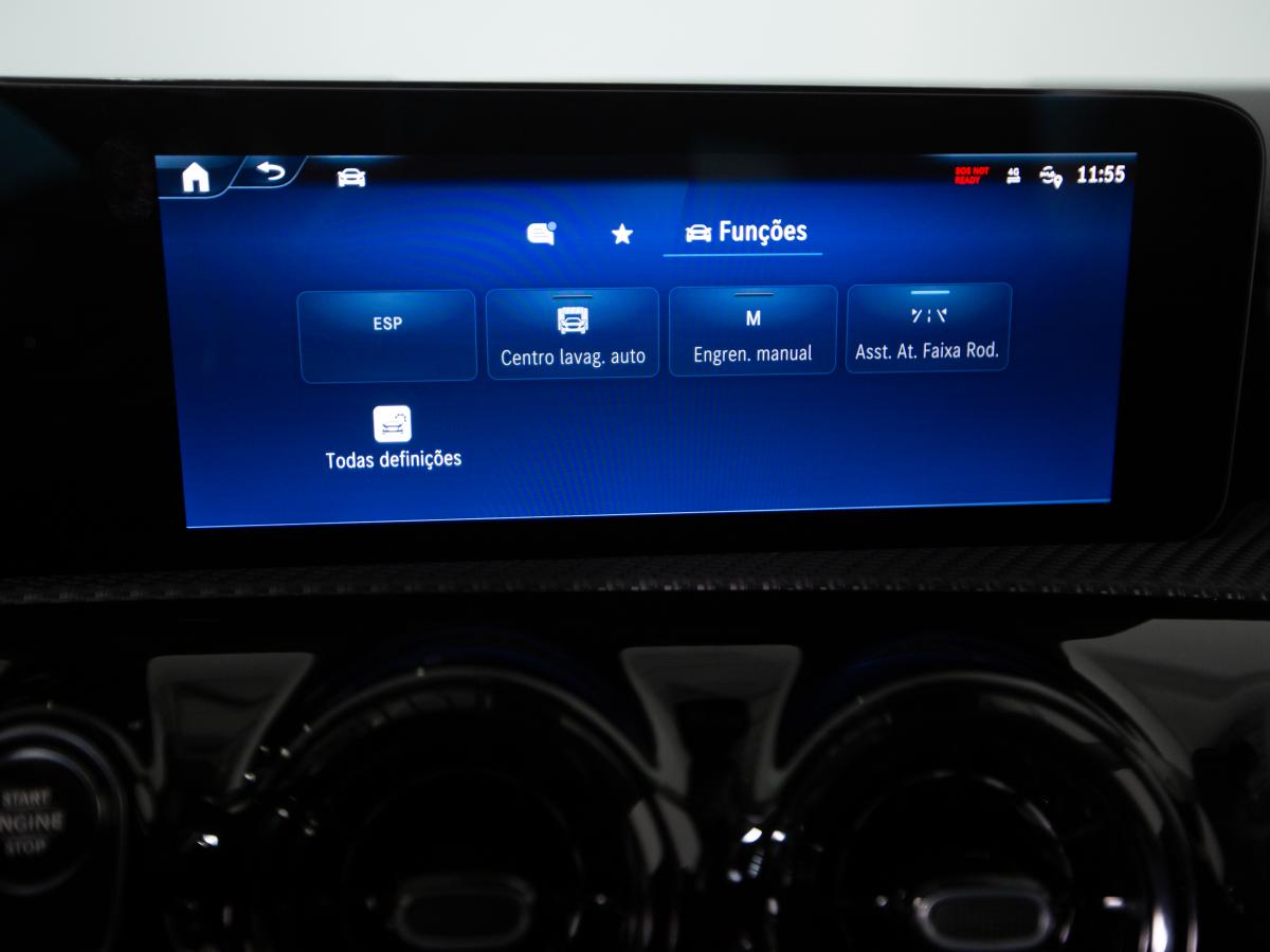 mercedes-benz-classe-a-2023-hibrido-a-gasolina-1332cc