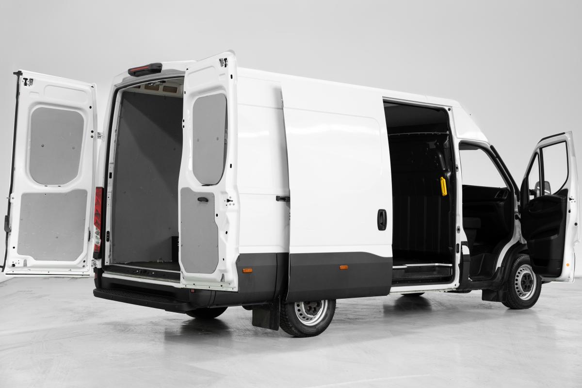 iveco-daily-2022-diesel-2287cc