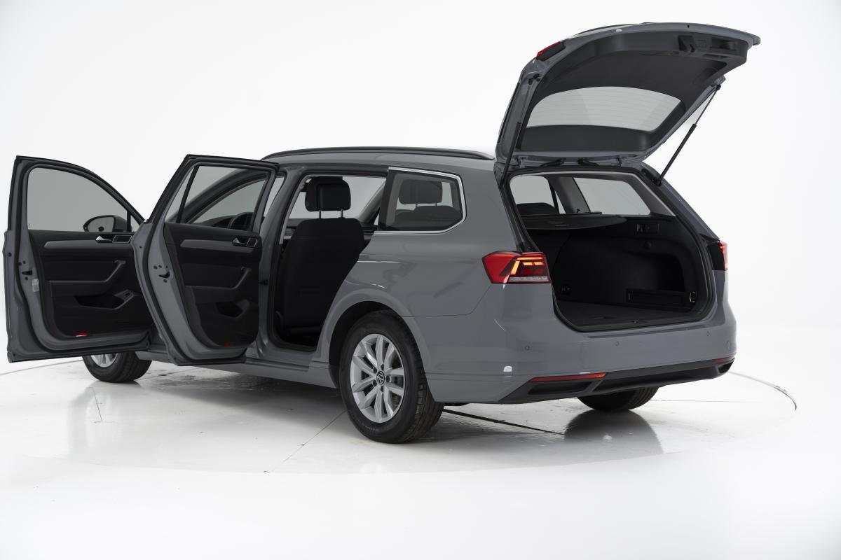 volkswagen-passat-variant-2022-diesel-1968cc