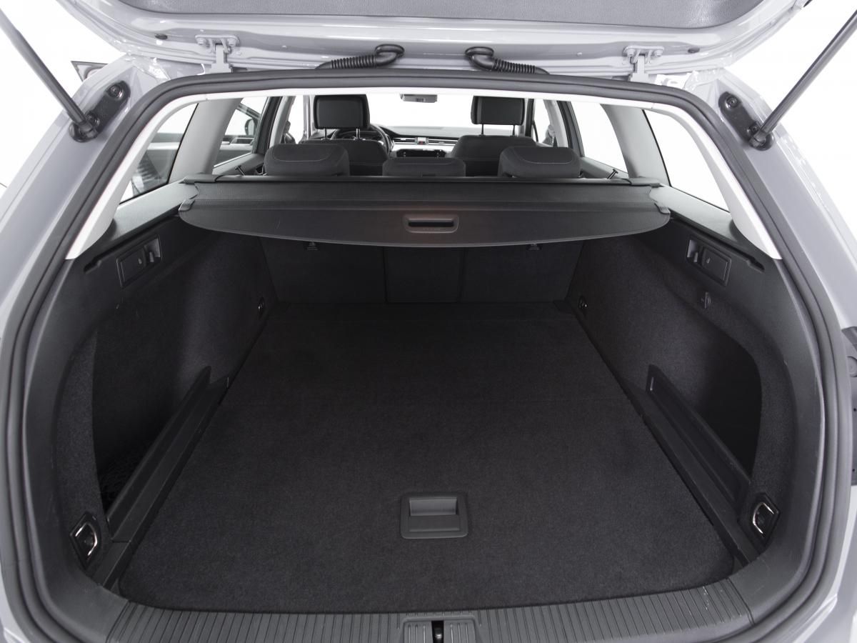 volkswagen-passat-variant-2022-diesel-1968cc