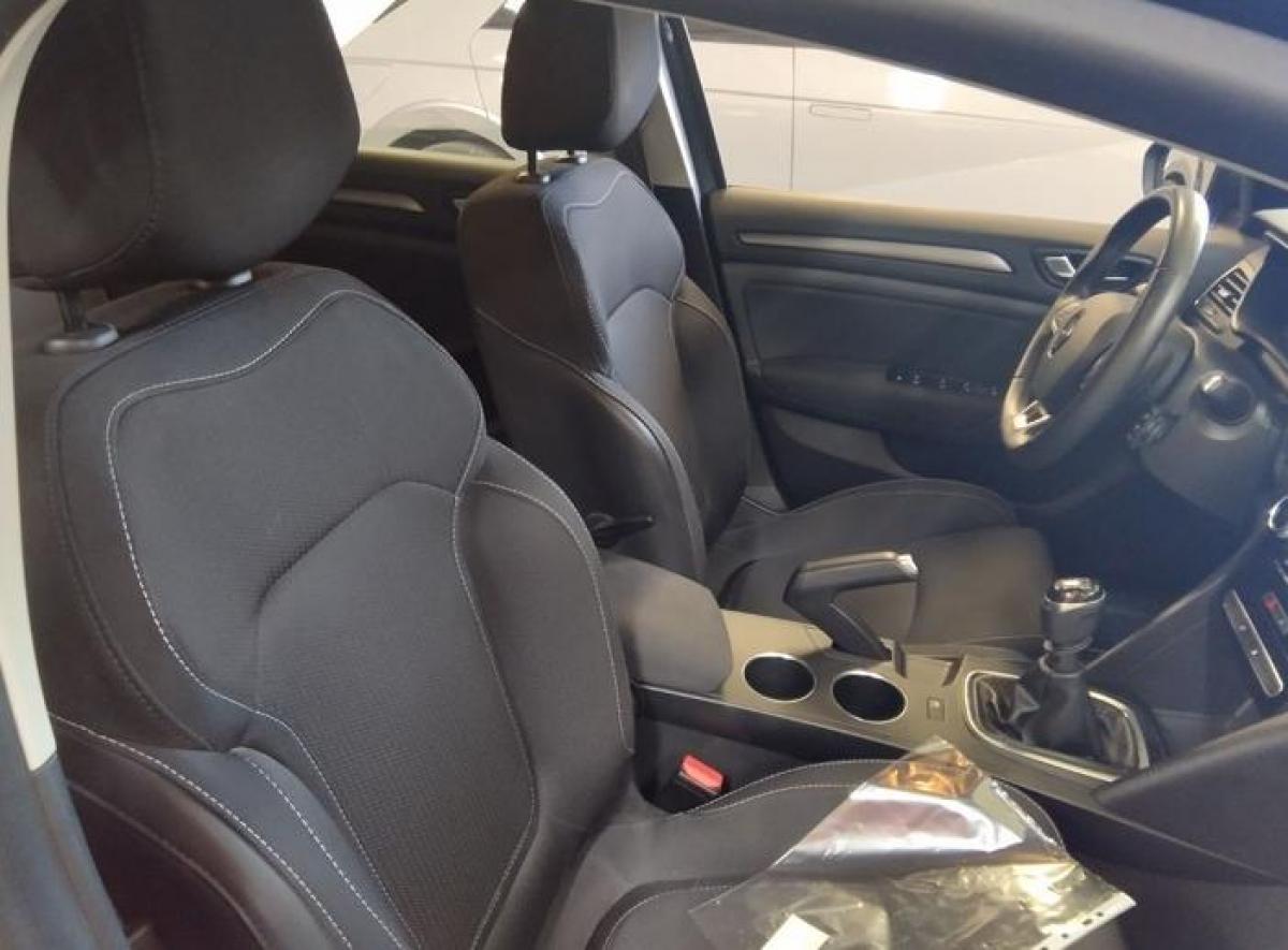 renault-megane-sport-tourer-2021-diesel-1461cc