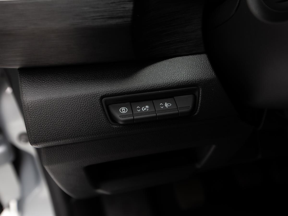 nissan-primastar-2025-diesel-1997cc