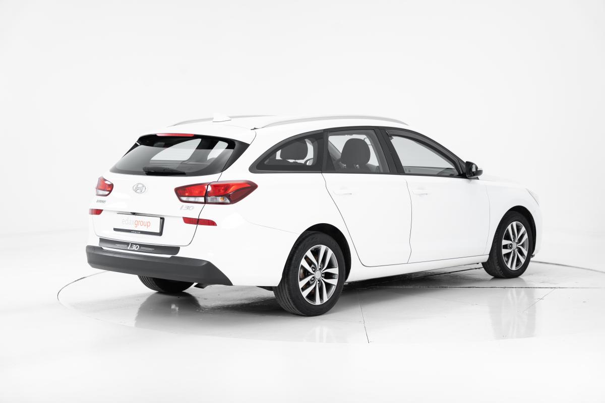 hyundai-i30-sw-2018-diesel-1582cc