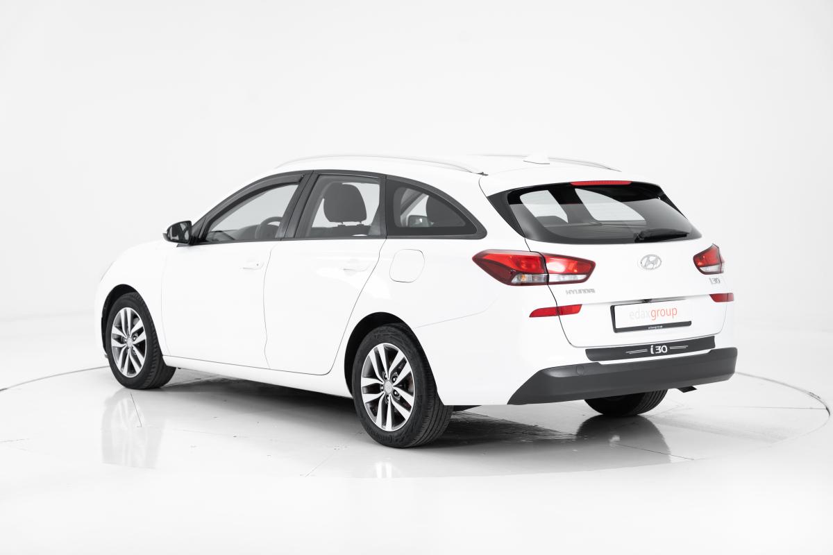 hyundai-i30-sw-2018-diesel-1582cc