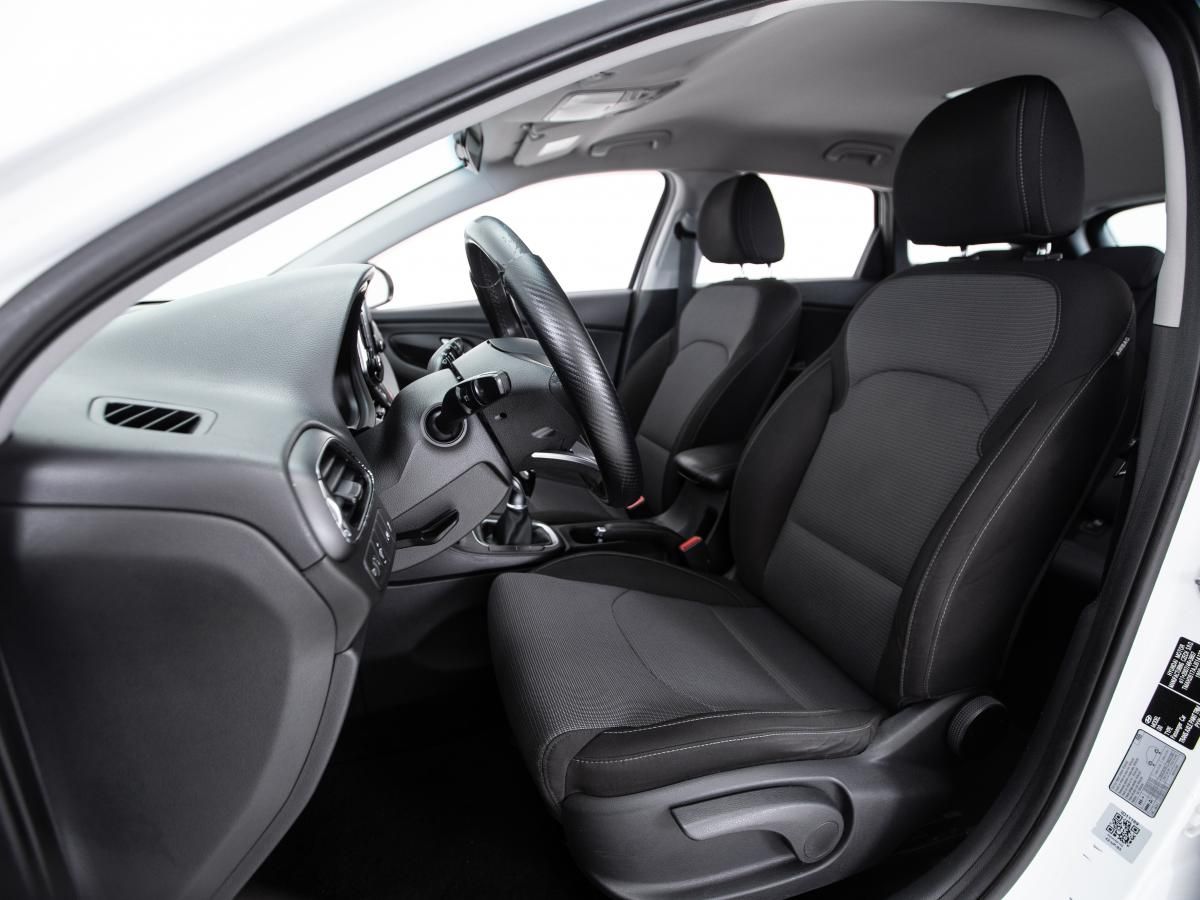 hyundai-i30-sw-2018-diesel-1582cc