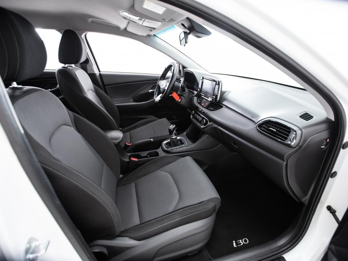 hyundai-i30-sw-2018-diesel-1582cc