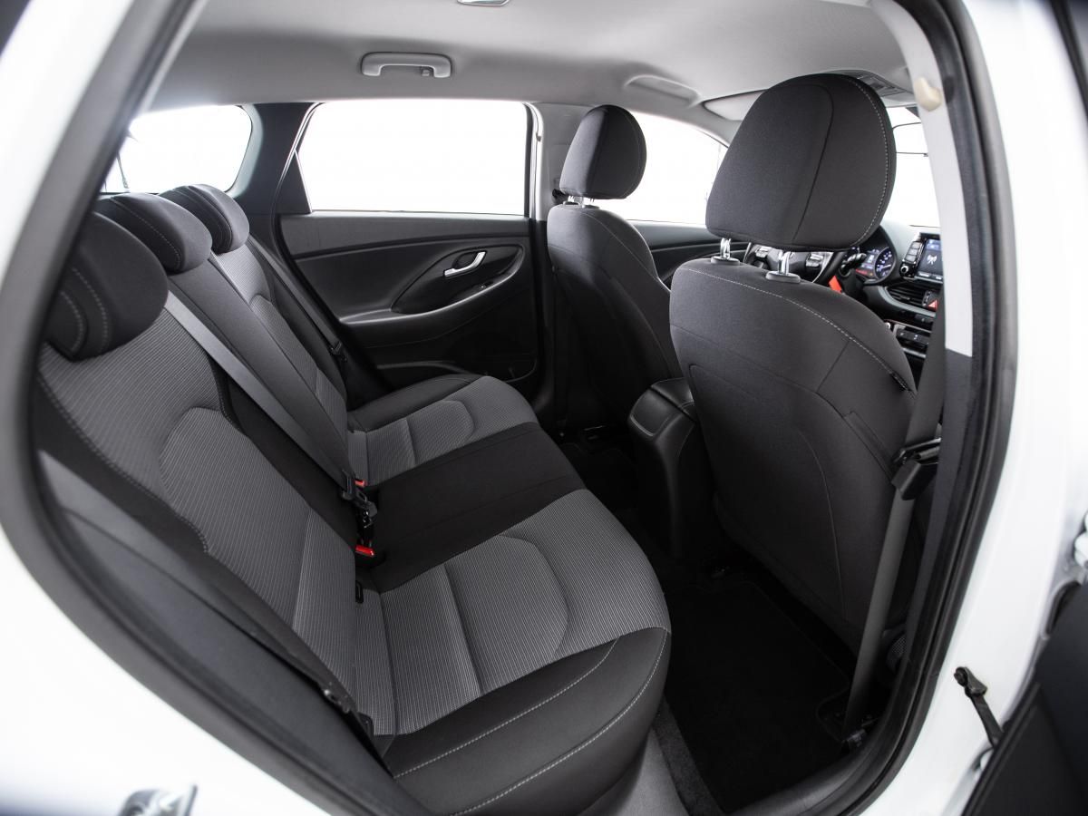 hyundai-i30-sw-2018-diesel-1582cc