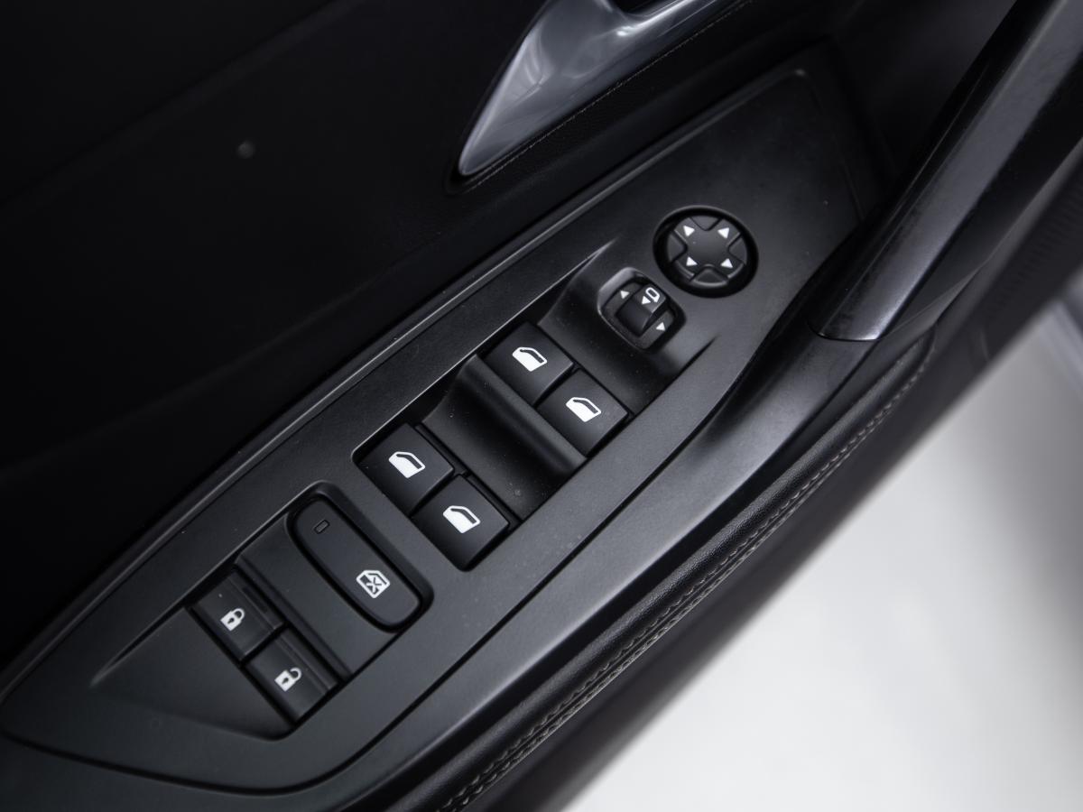 peugeot-308-2022-diesel-1499cc
