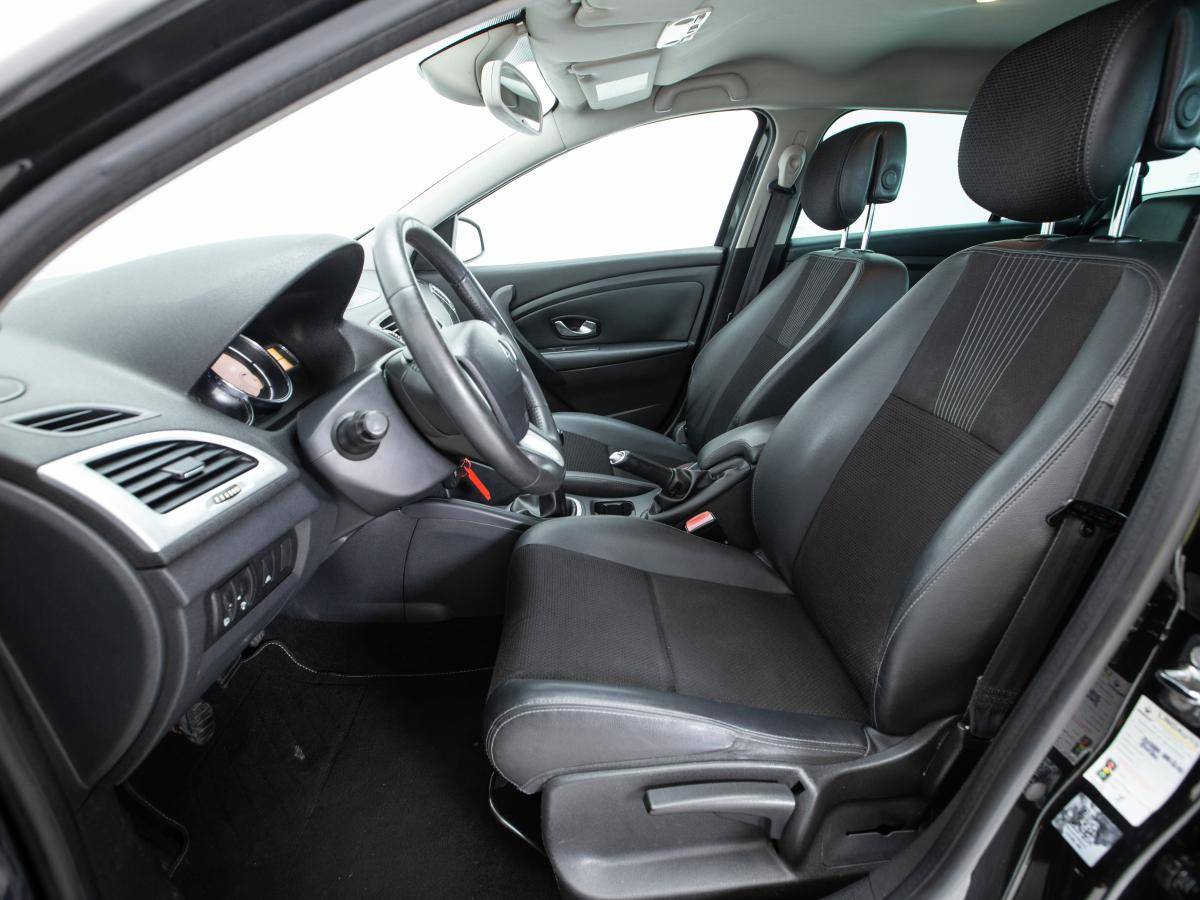 renault-megane-sport-tourer-2011-diesel-1461cc