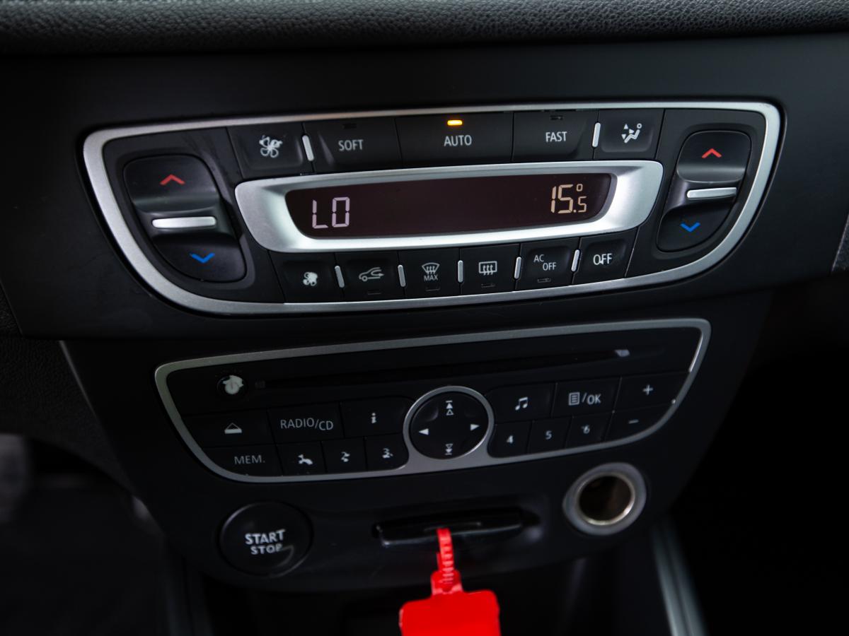 renault-megane-sport-tourer-2011-diesel-1461cc