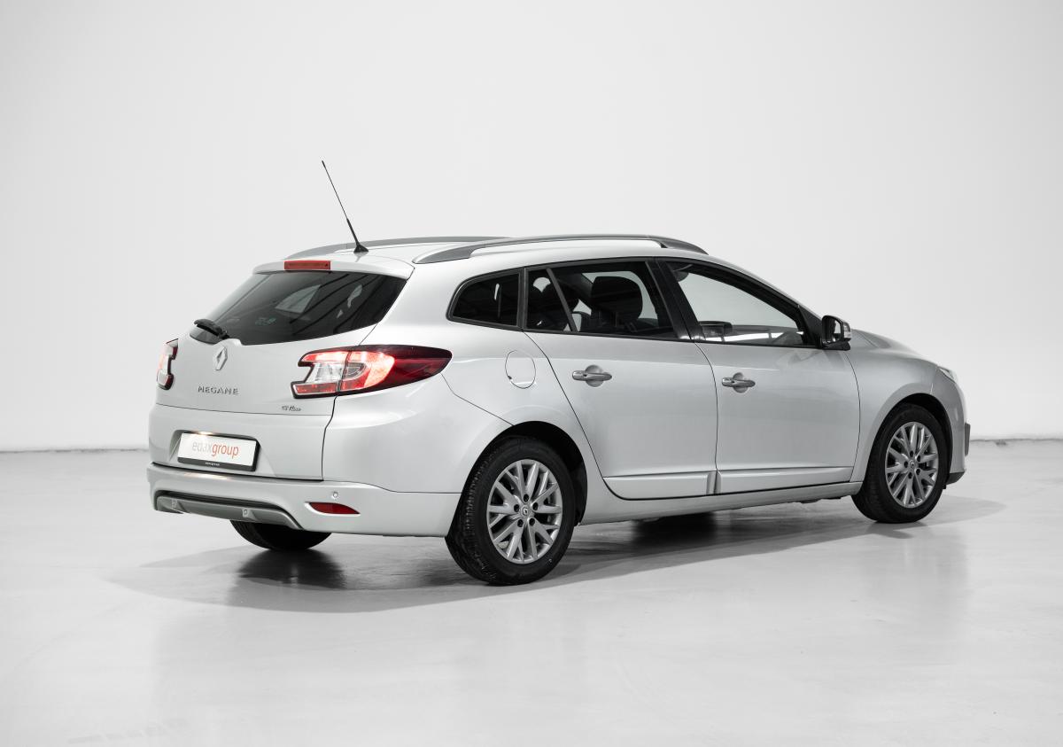 renault-megane-sport-tourer-2015-diesel-1461cc