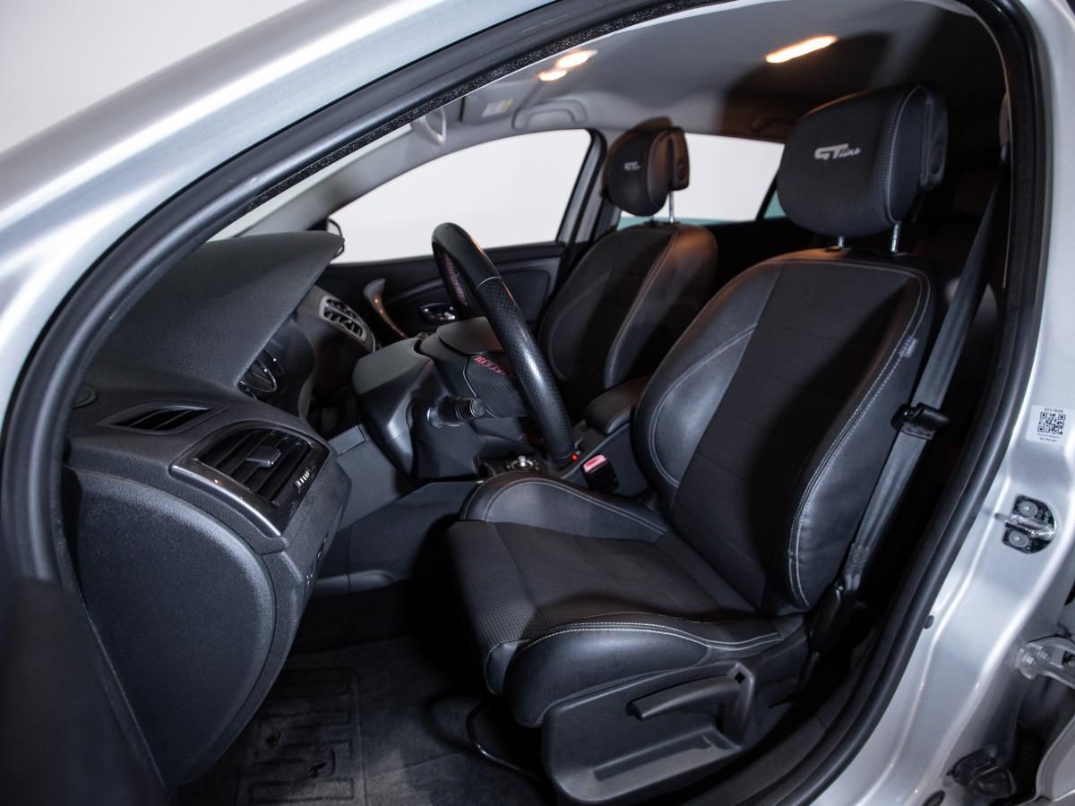 renault-megane-sport-tourer-2015-diesel-1461cc