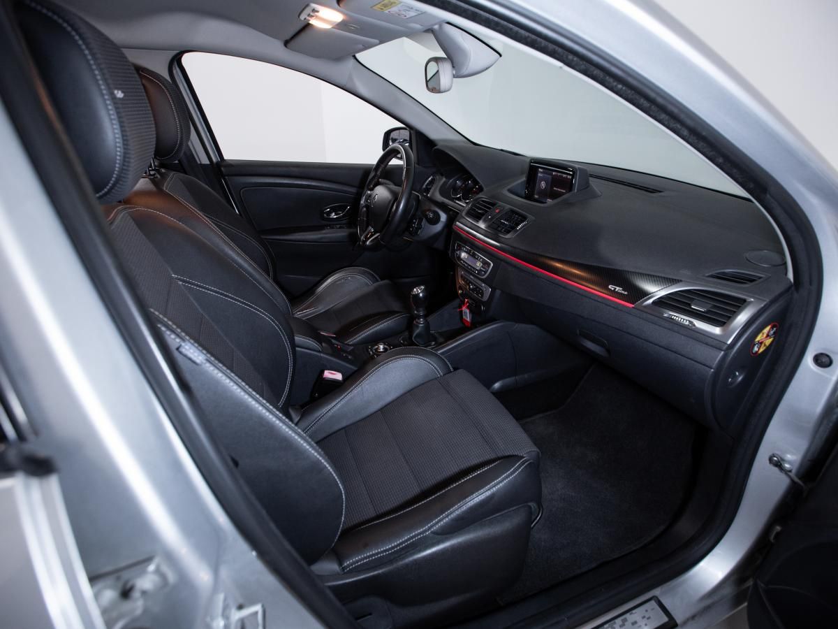 renault-megane-sport-tourer-2015-diesel-1461cc