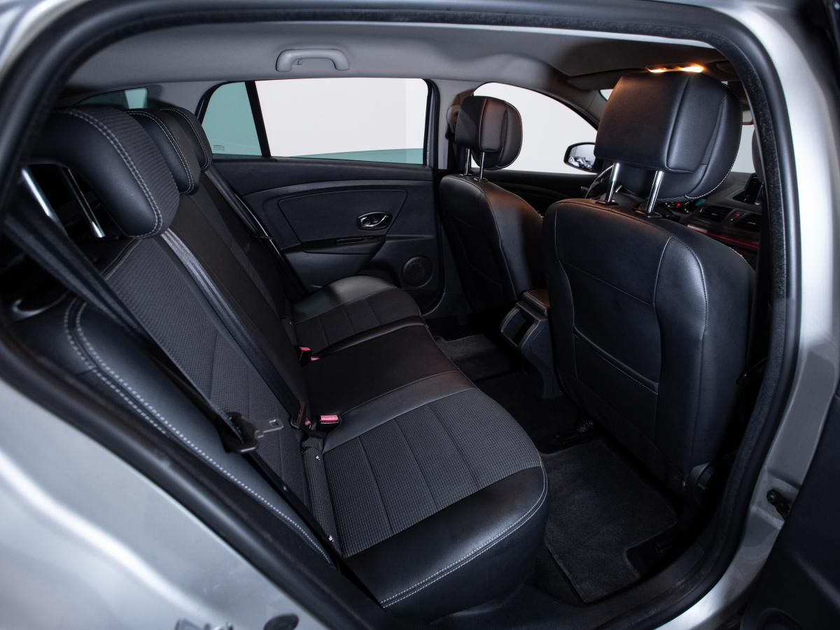 renault-megane-sport-tourer-2015-diesel-1461cc