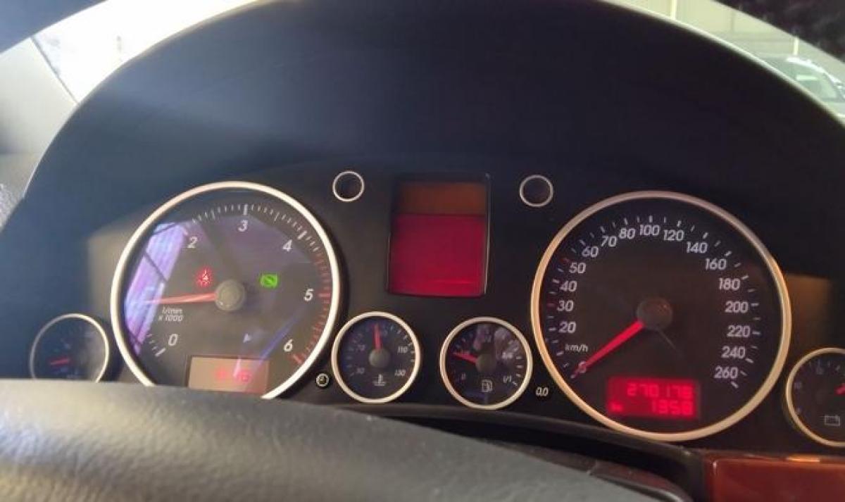 volkswagen-touareg-2004-diesel-2461cc