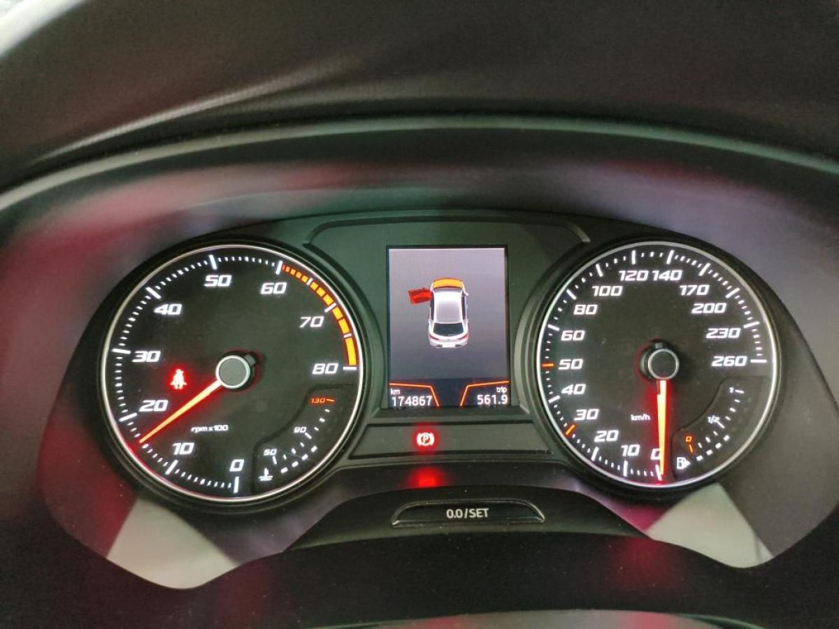 seat-leon-2019-gasolina-999cc