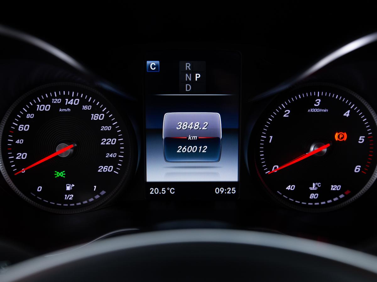 mercedes-benz-glc-2017-diesel-2143cc