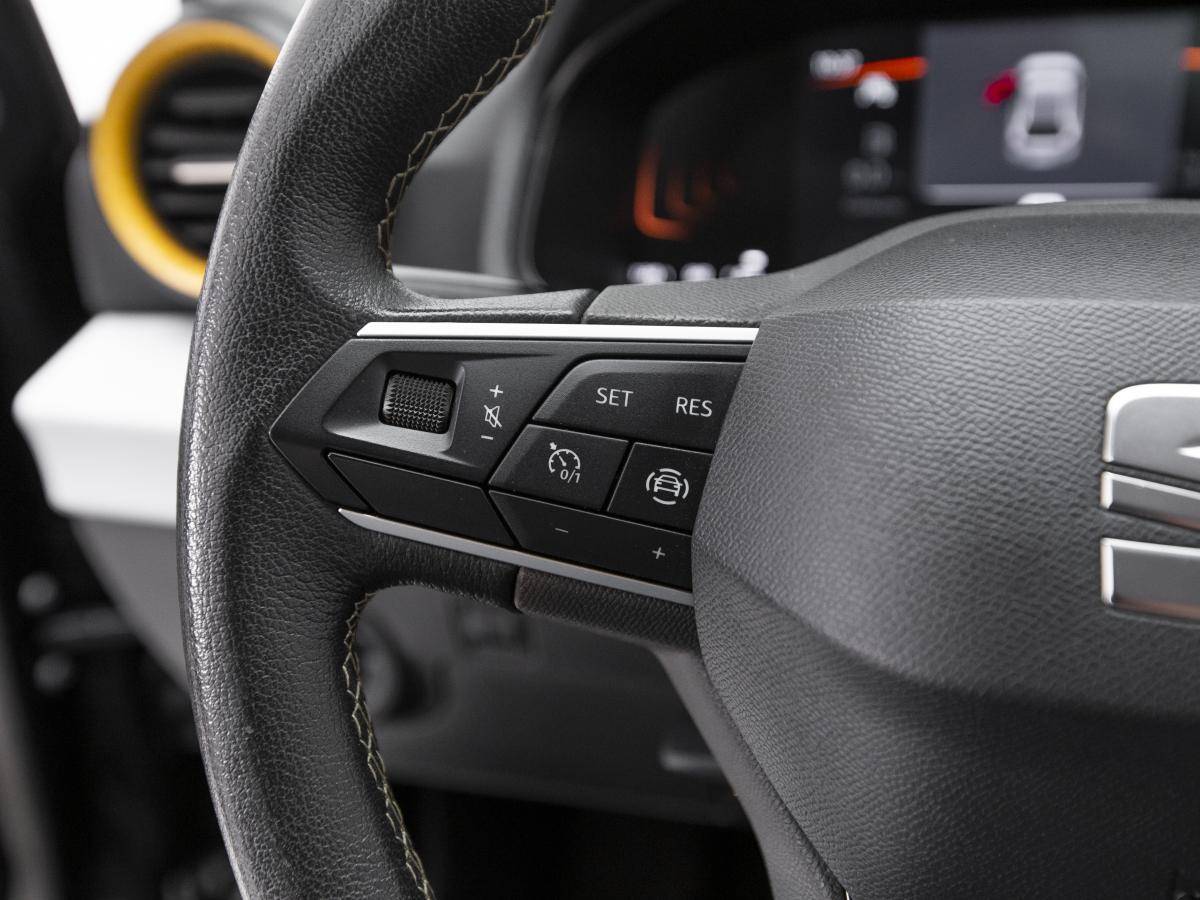 seat-ibiza-2023-gasolina-999cc