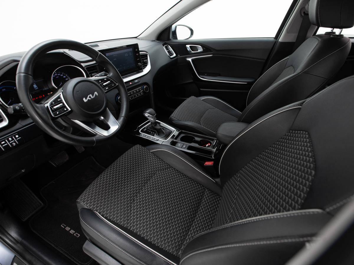kia-ceed-sw-2022-hibrido-a-gasolina-1580cc
