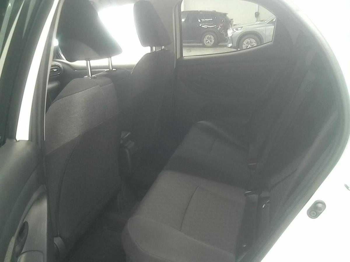 toyota-yaris-2021-hibrido-a-gasolina-1490cc