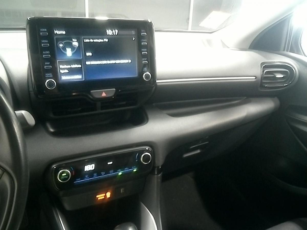 toyota-yaris-2021-hibrido-a-gasolina-1490cc
