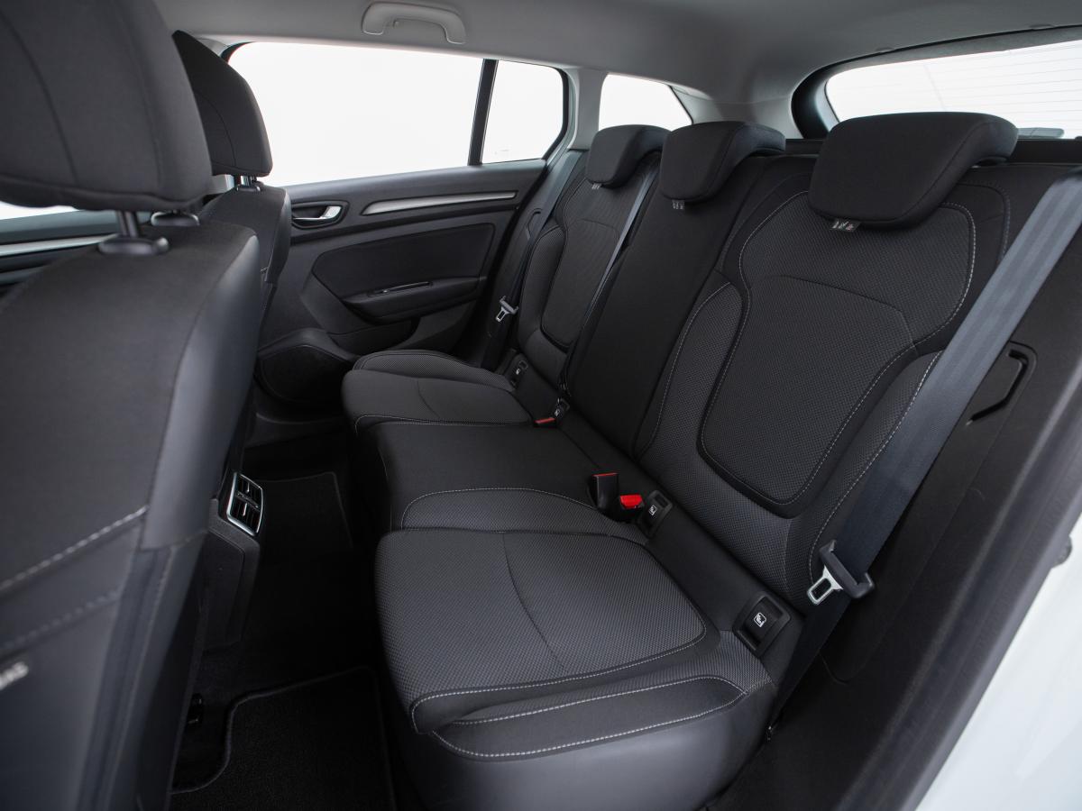 renault-megane-sport-tourer-2024-diesel-1461cc