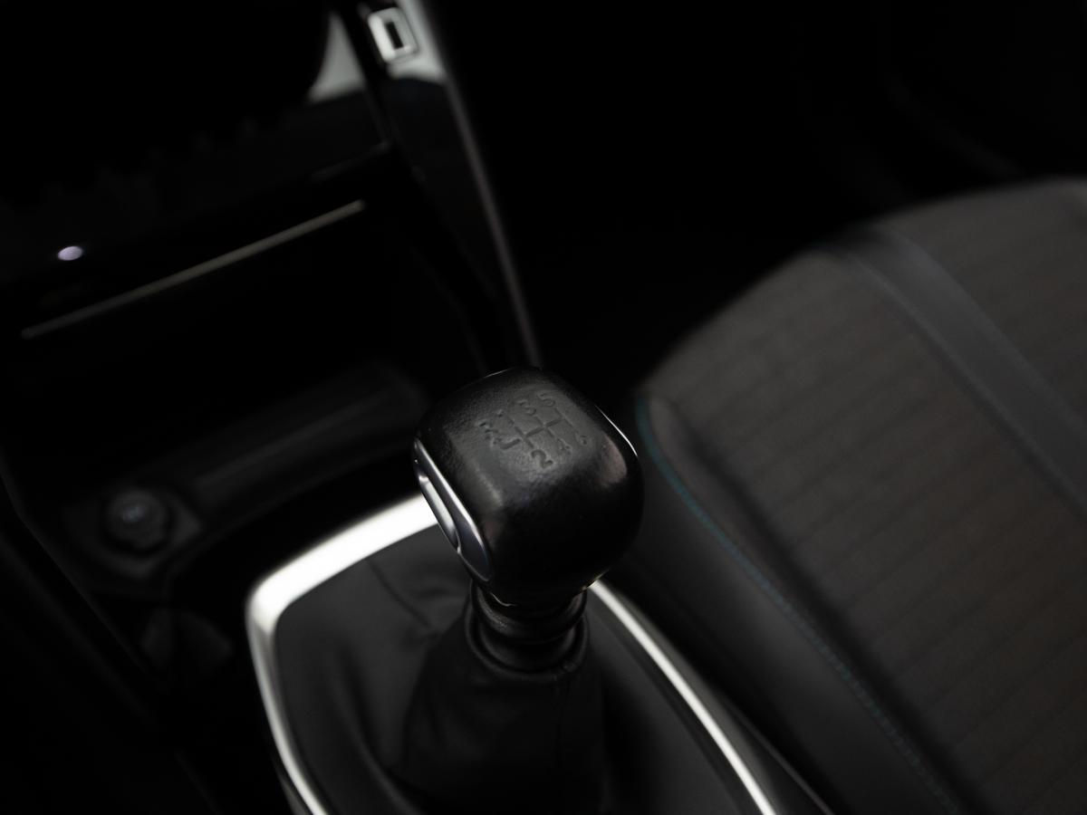 peugeot-2008-2021-diesel-1499cc