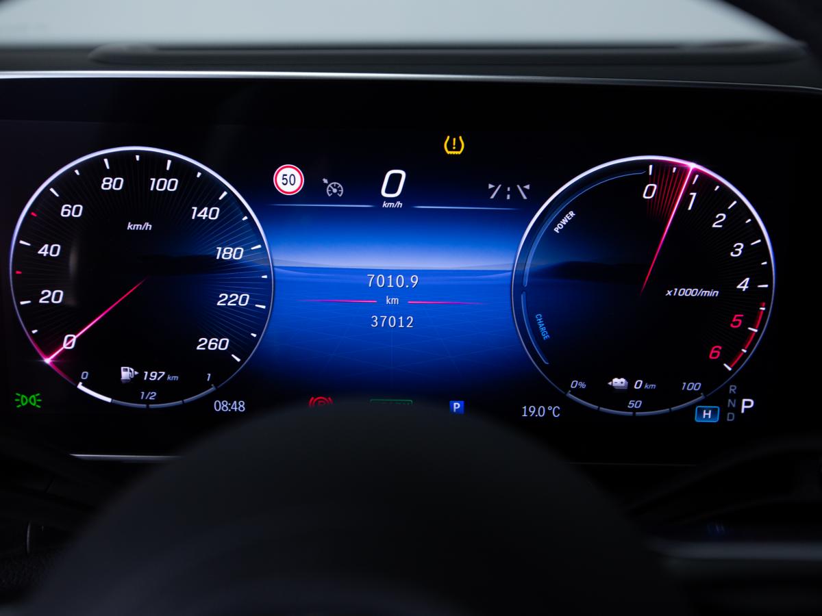 mercedes-benz-glc-2024-hibrido-a-diesel-1993cc