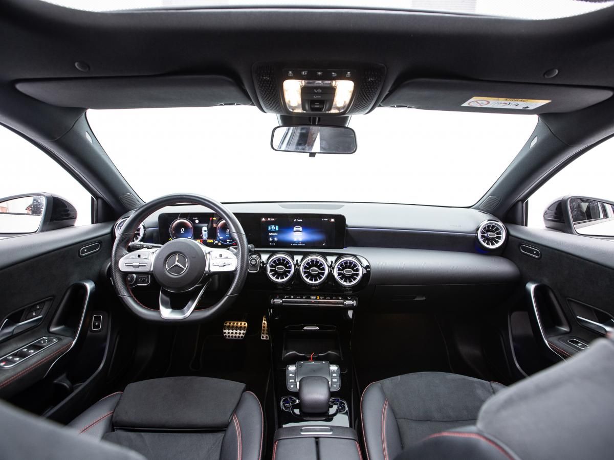 mercedes-benz-classe-a-2022-hibrido-a-gasolina-1332cc
