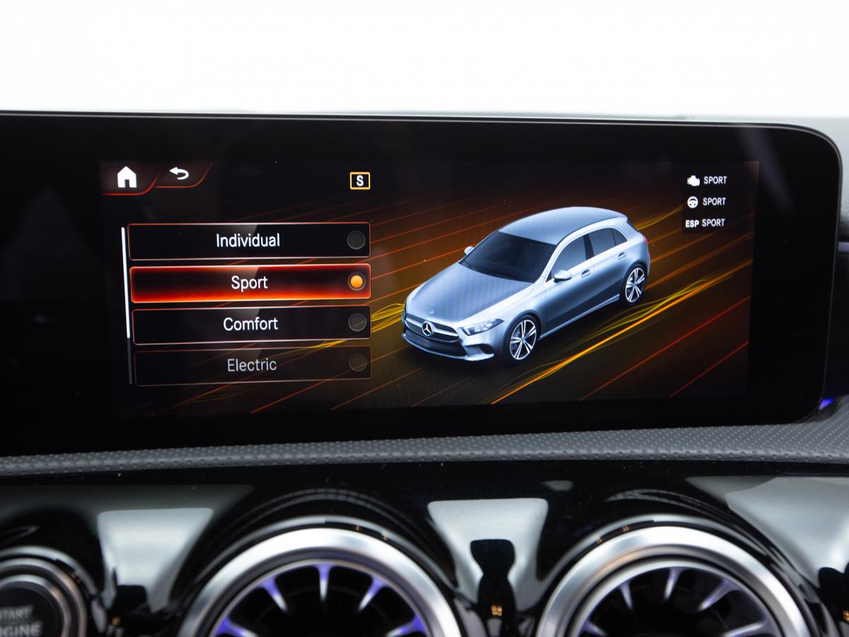 mercedes-benz-classe-a-2022-hibrido-a-gasolina-1332cc