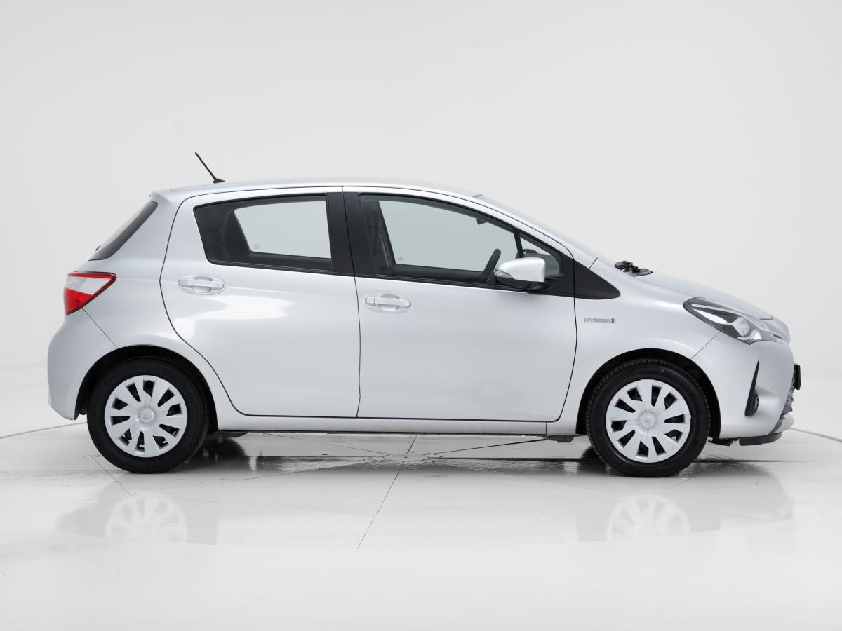 toyota-yaris-2019-hibrido-a-gasolina-1497cc