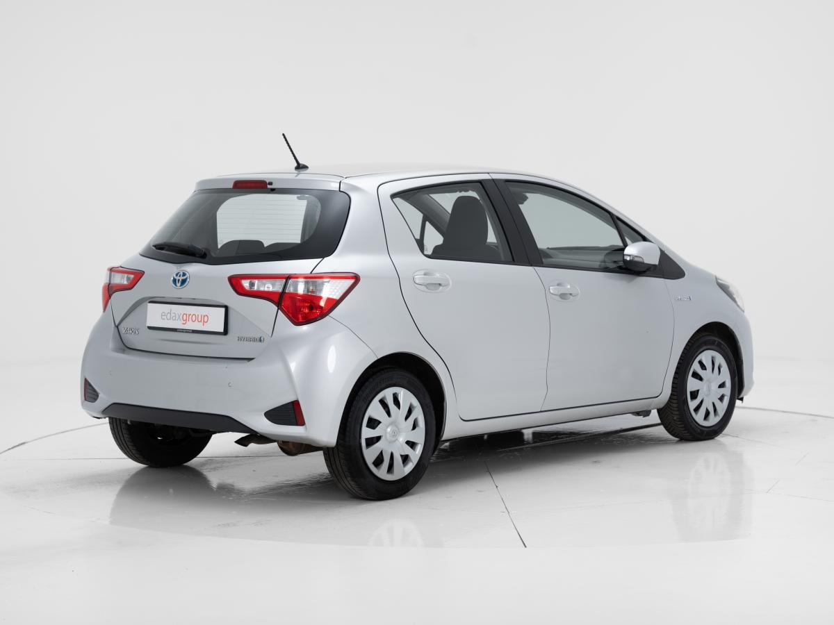 toyota-yaris-2019-hibrido-a-gasolina-1497cc