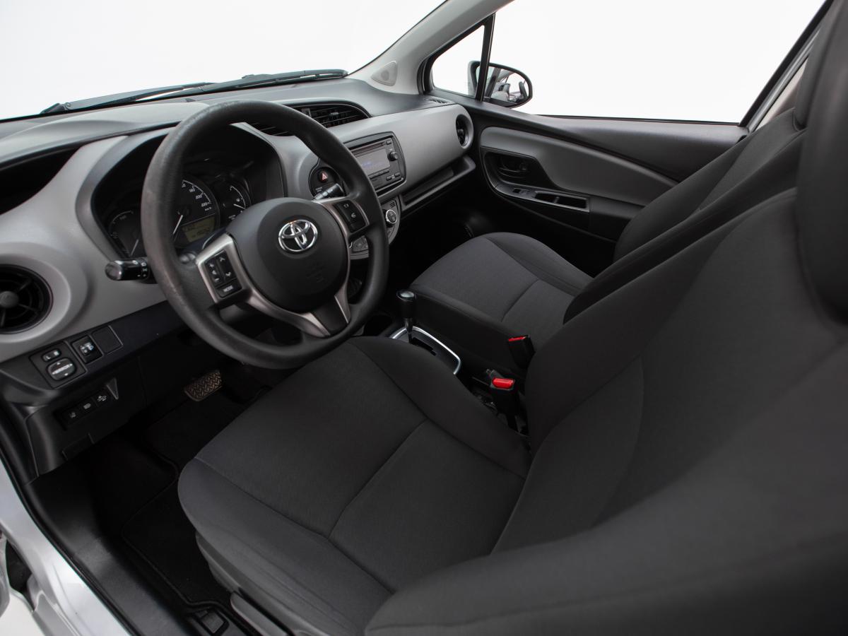 toyota-yaris-2019-hibrido-a-gasolina-1497cc