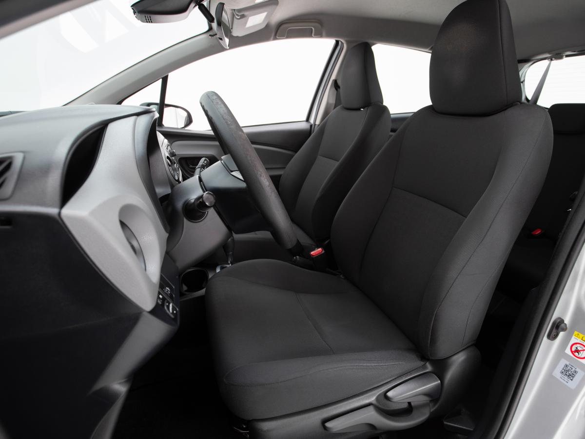 toyota-yaris-2019-hibrido-a-gasolina-1497cc