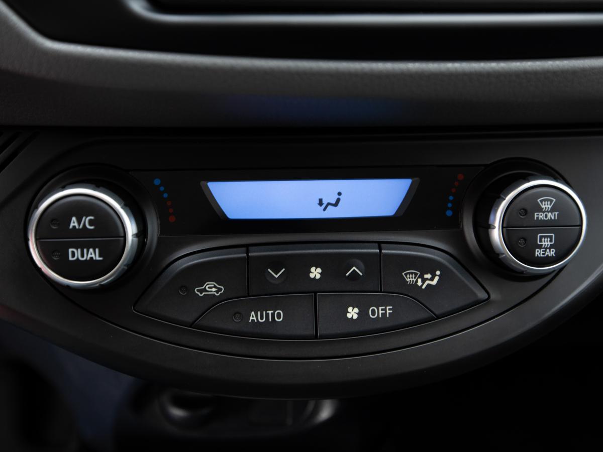 toyota-yaris-2019-hibrido-a-gasolina-1497cc