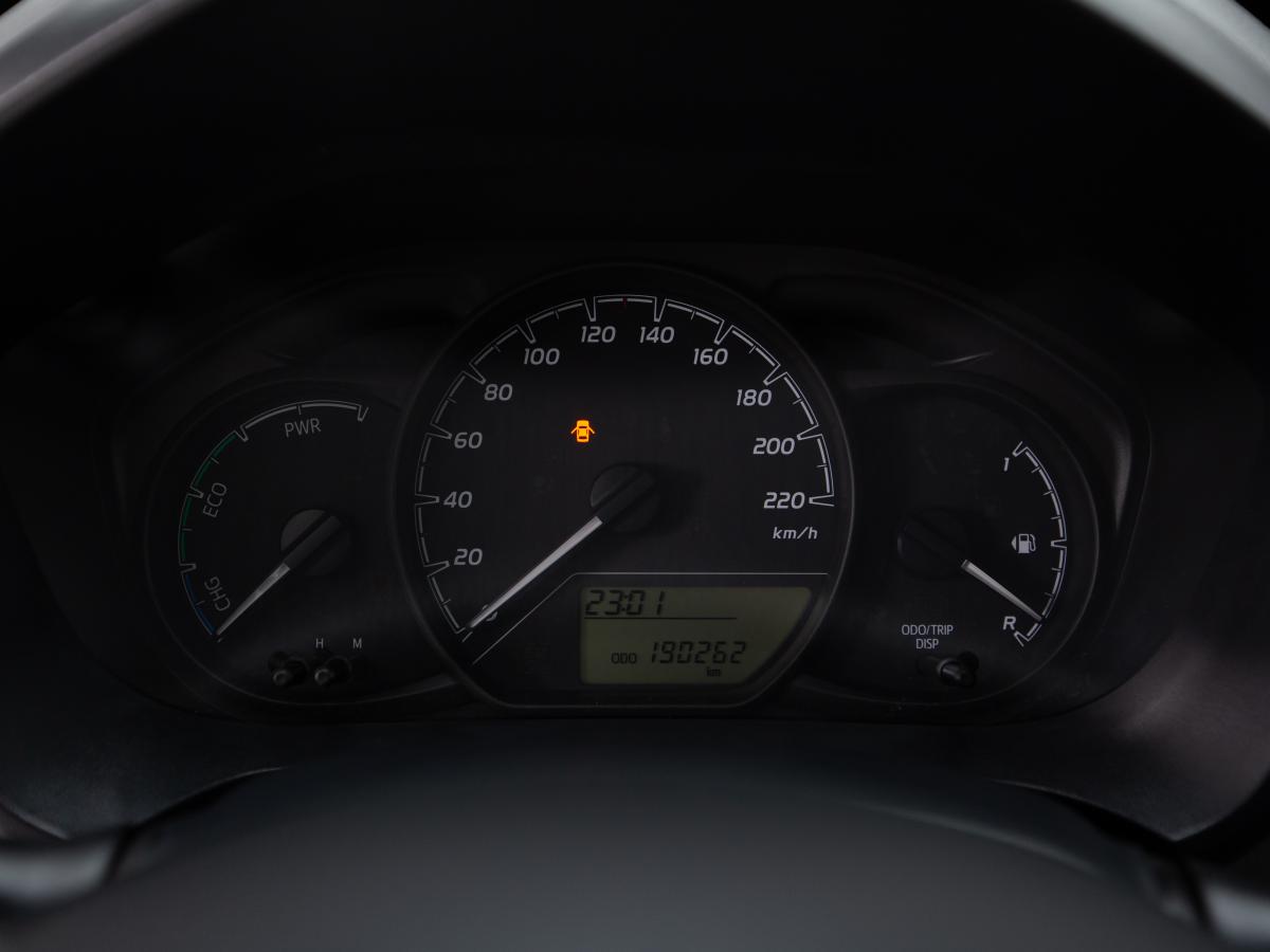 toyota-yaris-2019-hibrido-a-gasolina-1497cc