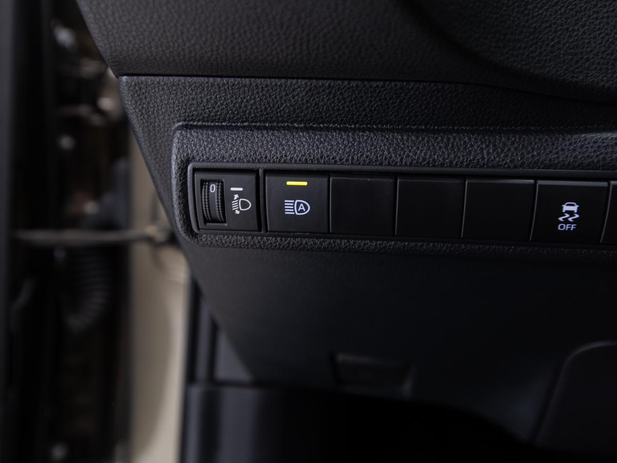 toyota-corolla-sw-2021-hibrido-a-gasolina-1798cc