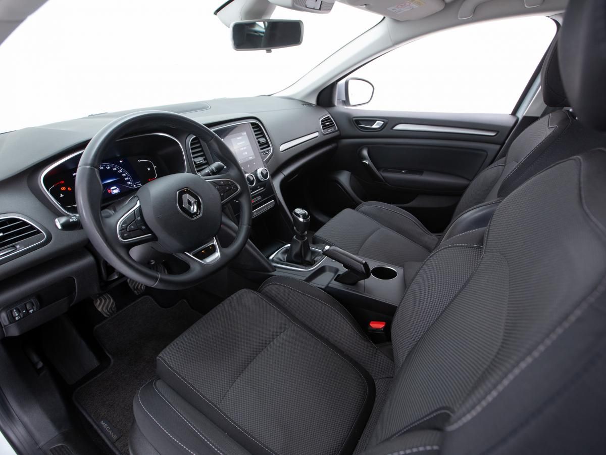 renault-megane-sport-tourer-2023-diesel-1461cc
