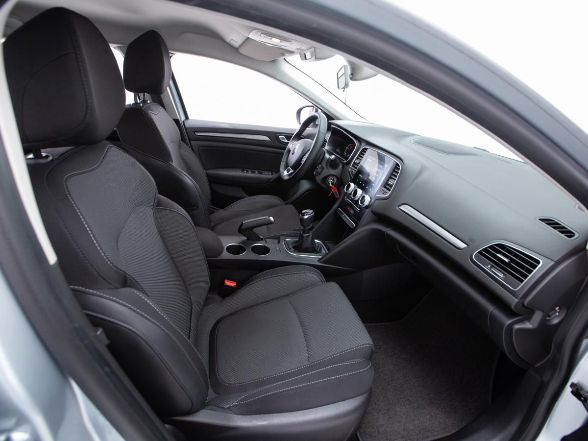 renault-megane-sport-tourer-2023-diesel-1461cc
