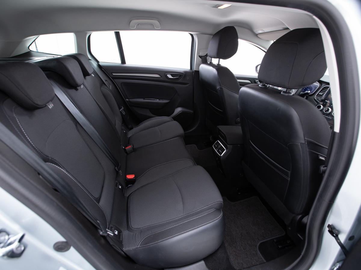 renault-megane-sport-tourer-2023-diesel-1461cc