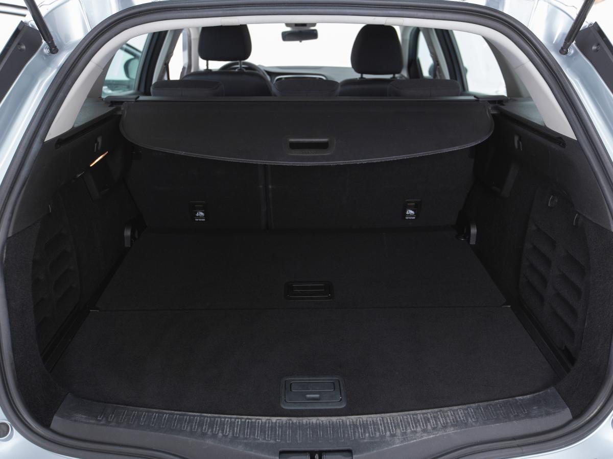 renault-megane-sport-tourer-2023-diesel-1461cc
