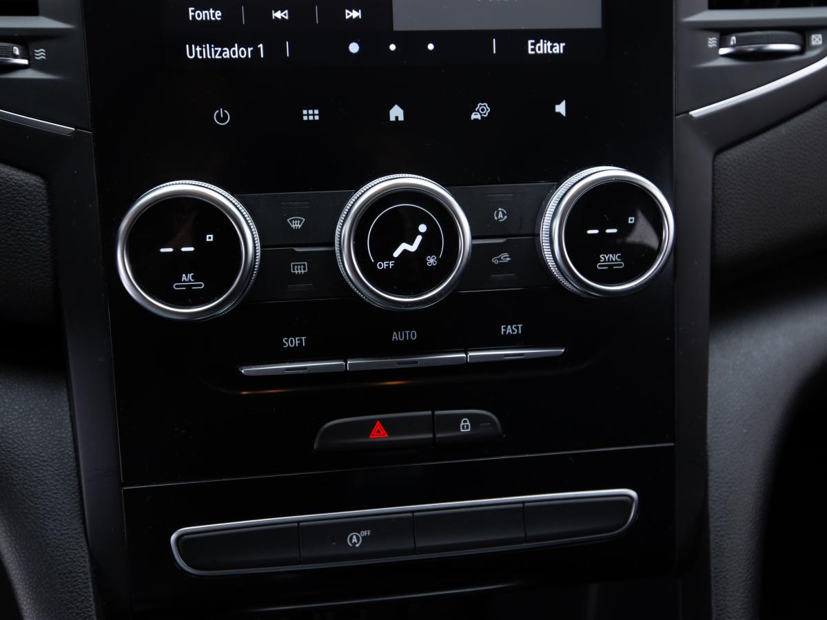 renault-megane-sport-tourer-2023-diesel-1461cc